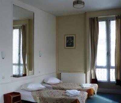 фото отеля Hotel des Monts d'Auvergne