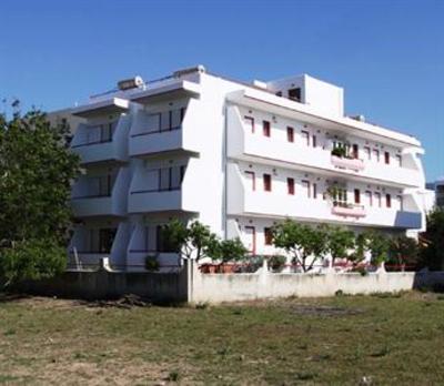 фото отеля Stam & John Apartments
