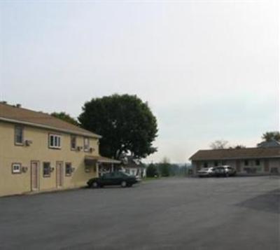 фото отеля Red Carpet Inn Ronks