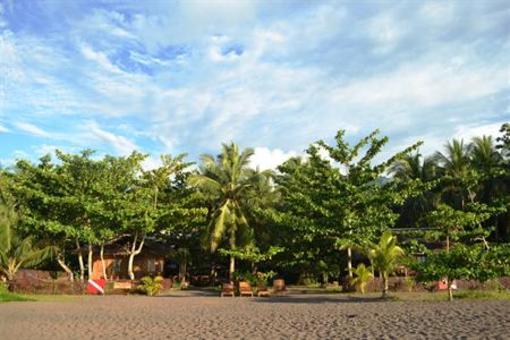 фото отеля Camiguin Action Geckos Dive & Adventure Resort