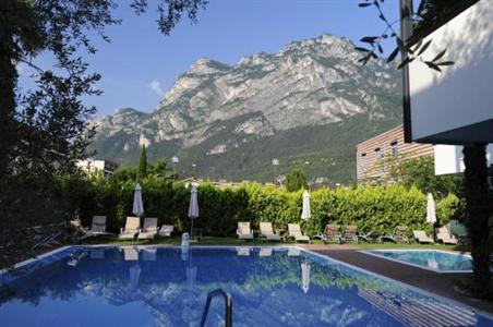 фото отеля Hotel Virgilio Riva del Garda