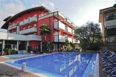 фото отеля Hotel Virgilio Riva del Garda