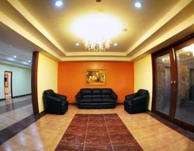 фото отеля Crystal Castle Hotel