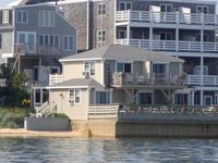 Dyer's Beach House & Motel