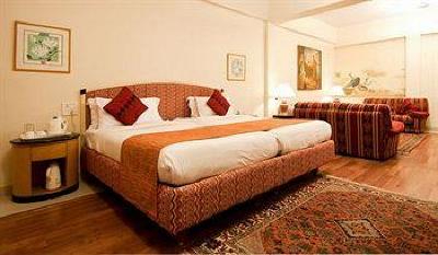 фото отеля Astoria Hotel Mumbai