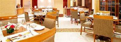фото отеля Astoria Hotel Mumbai