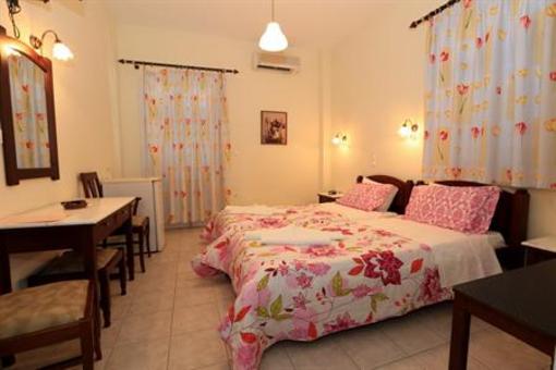 фото отеля Benakis Hotel Platys Gialos (Sifnos)