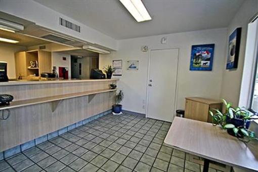 фото отеля Motel 6 Porterville
