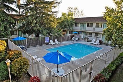 фото отеля Motel 6 Porterville
