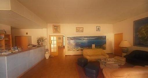 фото отеля Hotel Le Mediterranee Porto (France)