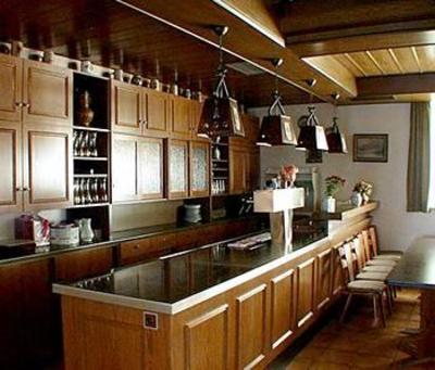 фото отеля Gasthof-Pension Zum Schwarzen Baren
