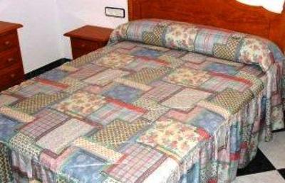 фото отеля Hostal Bodega Conil de la Frontera