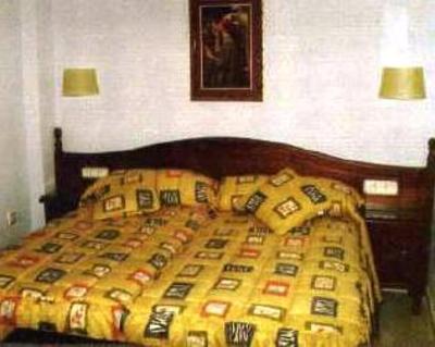 фото отеля Hostal Bodega Conil de la Frontera
