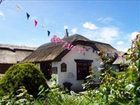 фото отеля Guy's Thatched Hamlet