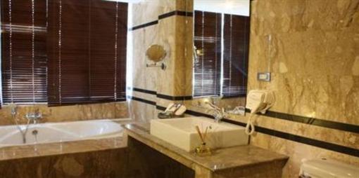 фото отеля Chanthapanya Hotel