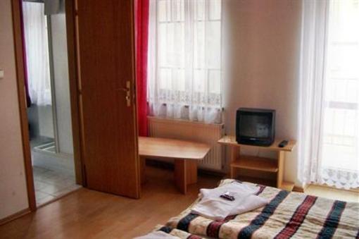 фото отеля Hotel Jizera Karlovy Vary