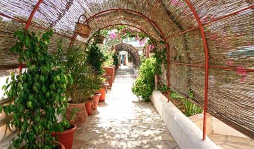 фото отеля Hostal Entre Pinos