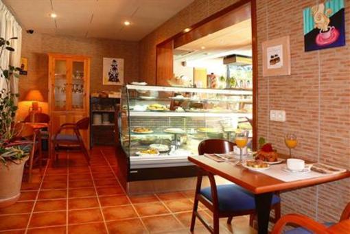 фото отеля Hostal Entre Pinos