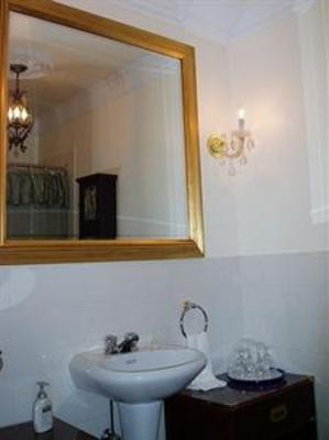 фото отеля Auberge Chateau Du Lac
