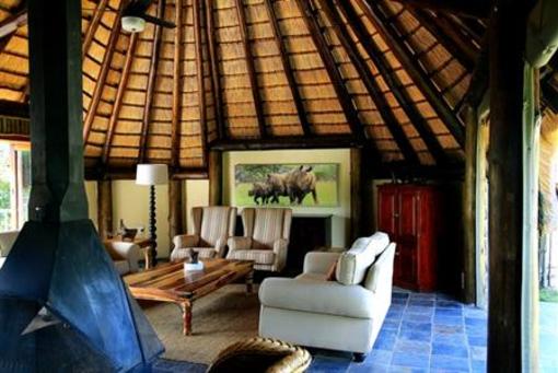 фото отеля Rhino River Lodge