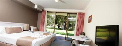фото отеля Island Palms Motor Inn