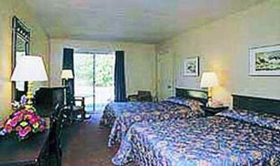 фото отеля Cape Hedge Inn