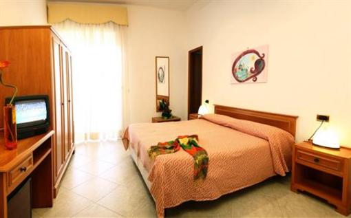 фото отеля Hotel Joli Park