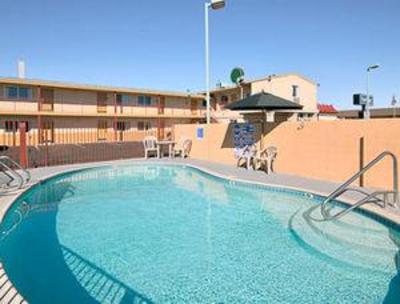 фото отеля Travelodge Barstow