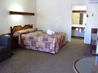 Molly Morgan Motor Inn