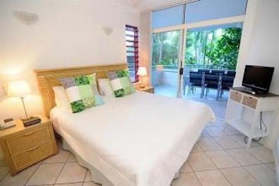 фото отеля Oasis Palm Cove Hotel