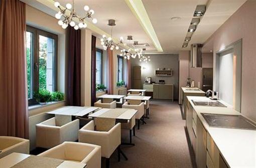 фото отеля Longstay Aparthotel