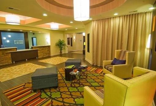 фото отеля Holiday Inn Express & Suites Fulton