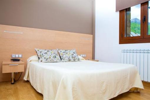фото отеля Apartahotel Castejon de Sos