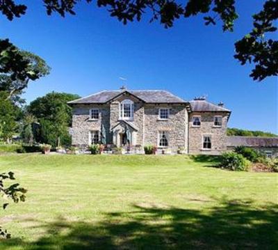 фото отеля Ty Mawr Mansion Country House Lampeter