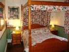 фото отеля Quarterdeck Hotel