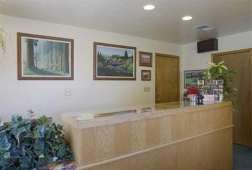 фото отеля Americas Best Value Inn Three Rivers (California)