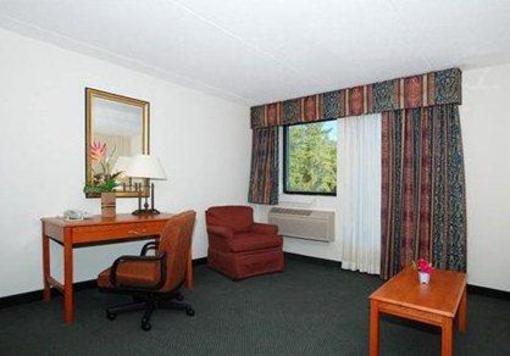 фото отеля Econo Lodge & Suites Southern Pines