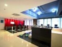 Home Inn (Shaoxing City Square)