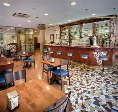 фото отеля Hotel Gaudi Reus