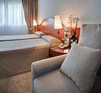 фото отеля Hotel Gaudi Reus