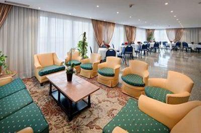 фото отеля Hotel Gaudi Reus