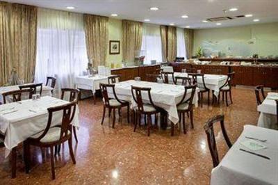 фото отеля Hotel Gaudi Reus