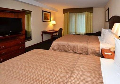 фото отеля Quality Inn & Suites Northampton