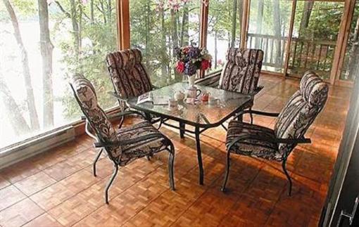 фото отеля Haley Farm Bed and Breakfast and Retreat Center