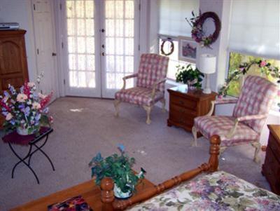 фото отеля Welsch Rose Acres Bed & Breakfast Litchfield Park