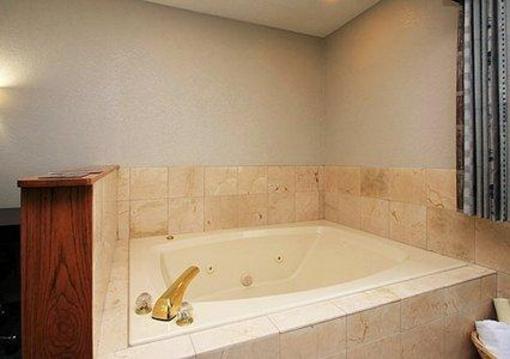 фото отеля Quality Inn and Suites Ankeny