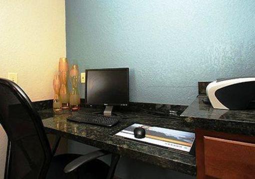 фото отеля Quality Inn and Suites Ankeny