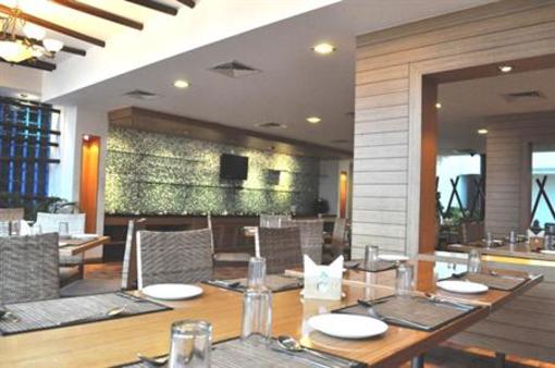 фото отеля Jade Beach Resort