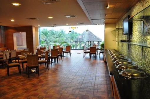 фото отеля Jade Beach Resort