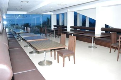 фото отеля Jade Beach Resort